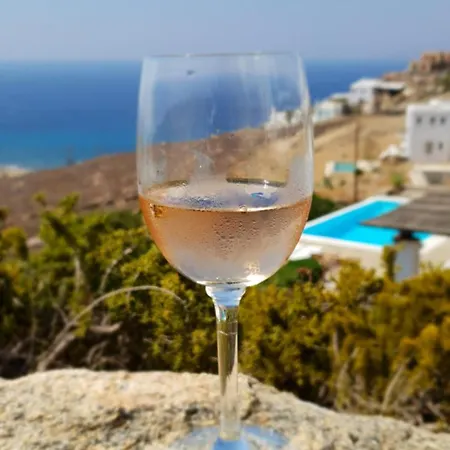 アパート White Luxury With Amazing Seaview And Pool