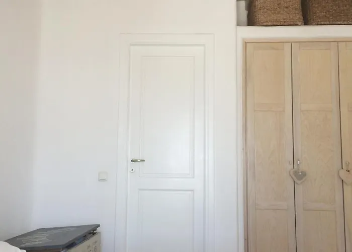 White Luxury With Amazing Seaview And Pool 아파트 아기오스 스테파노스