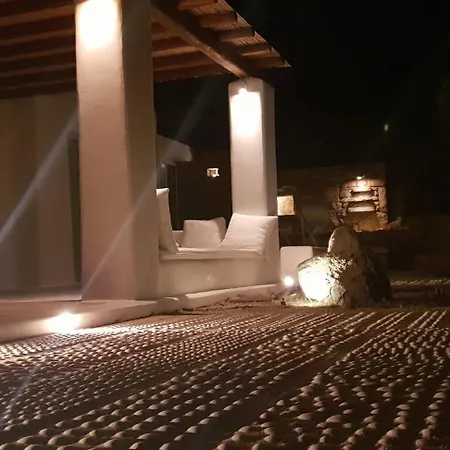 White Luxury With Amazing Seaview And Pool Apartment